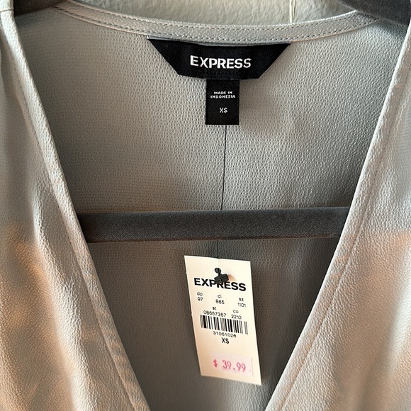 Express top - Picture 3 of 5